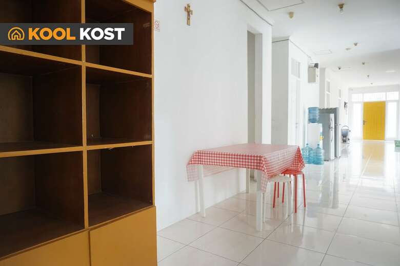 Hotel Koolkost Near Pelita Harapan University