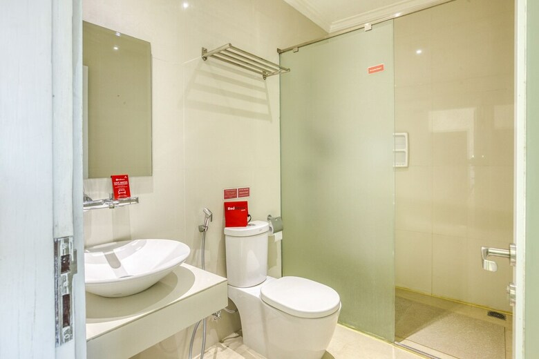 Hotel Reddoorz Near Bali Zoo
