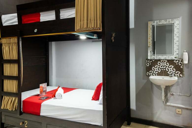 Reddoorz Hostel Near Trans Studio Mall