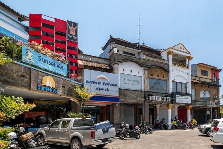 Reddoorz Hostel Near Trans Studio Mall