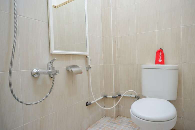 Hotel Reddoorz @ Jalan Pattimura Palu