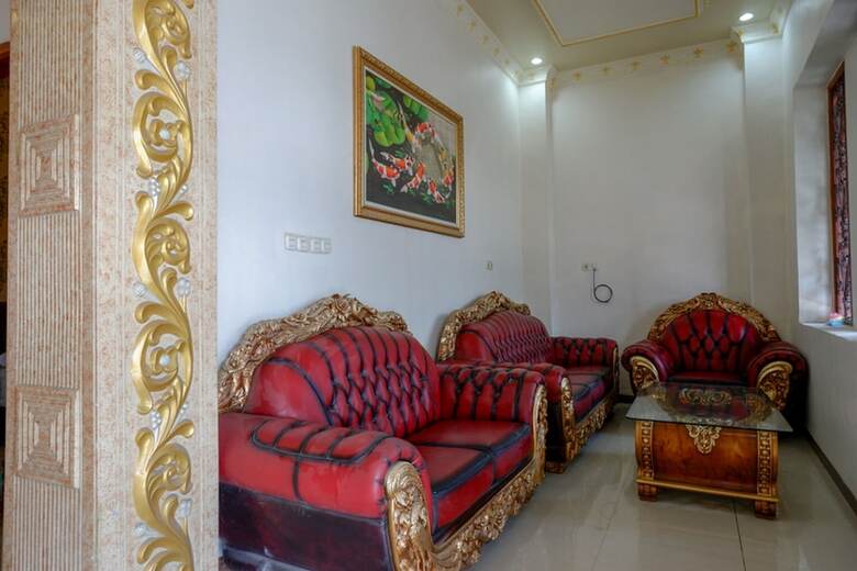 Hotel Reddoorz @ Jalan Pattimura Palu