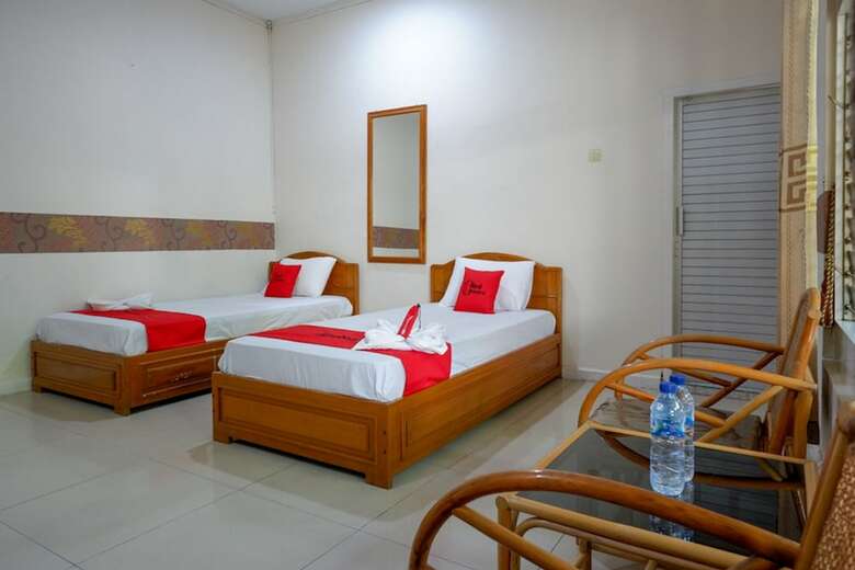 Reddoorz Plus @ Alam Raya Hotel