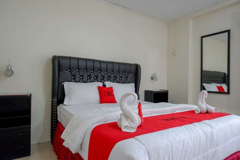 Reddoorz Plus @ Alam Raya Hotel