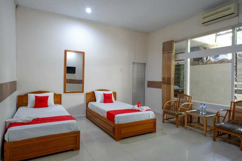 Reddoorz Plus @ Alam Raya Hotel