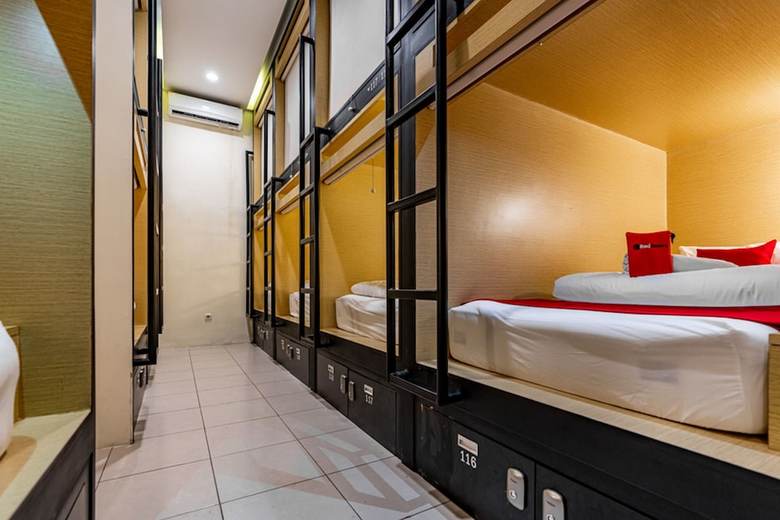 Hostal Reddoorz Hostel @ Pod House Makassar