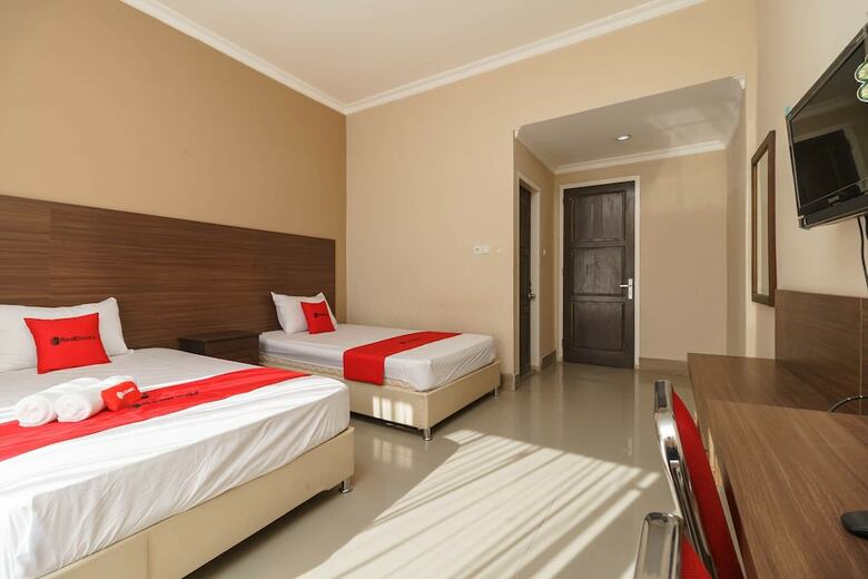 Reddoorz @ Hotel Putri Gading Bengkulu