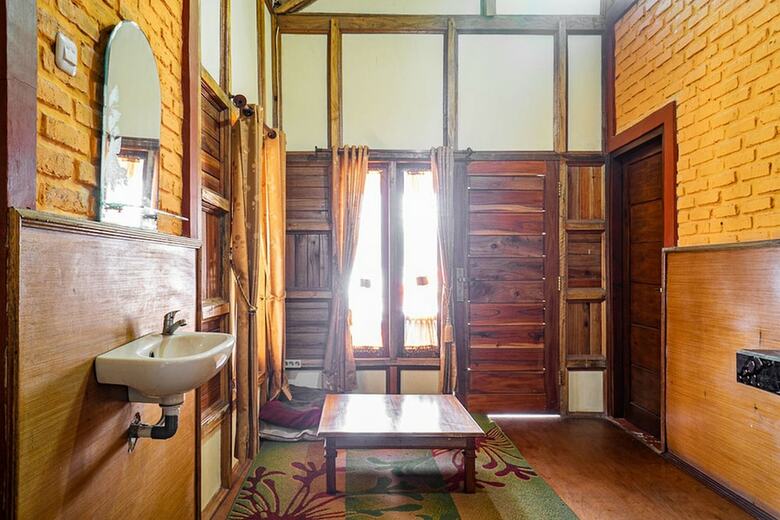 Hotel Reddoorz Near Happy Farm 3