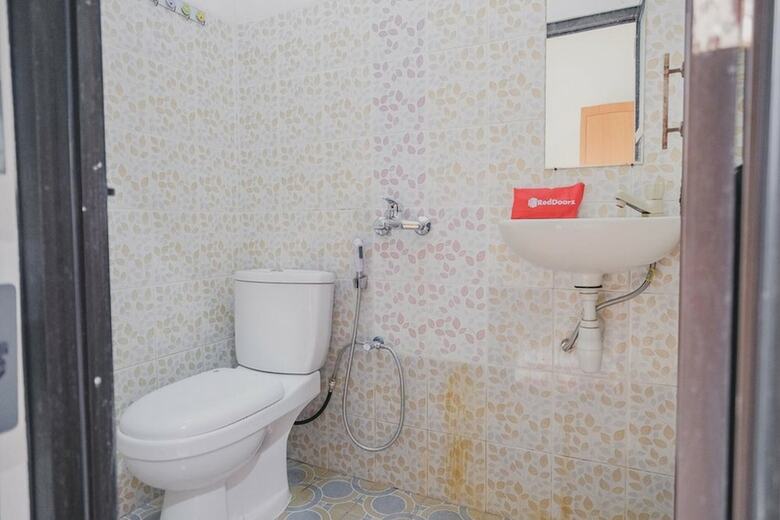Hotel Reddoorz Syariah @ Pasir Putih Jambi