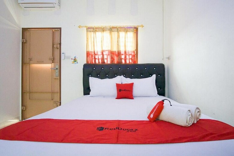 Hotel Reddoorz @ Pematangsiantar 2