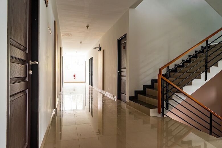 Hotel Reddoorz Plus Near Teras Kota 3
