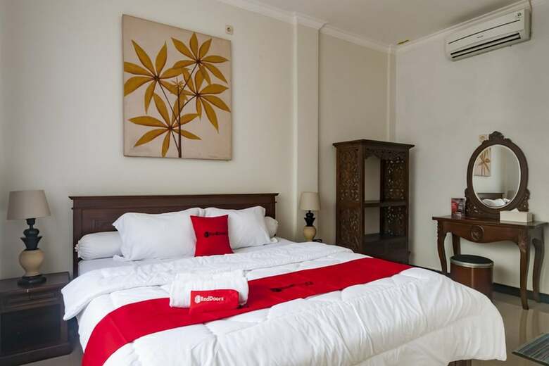 Hotel Reddoorz Syariah Plus Near Trans Studio Cibubur