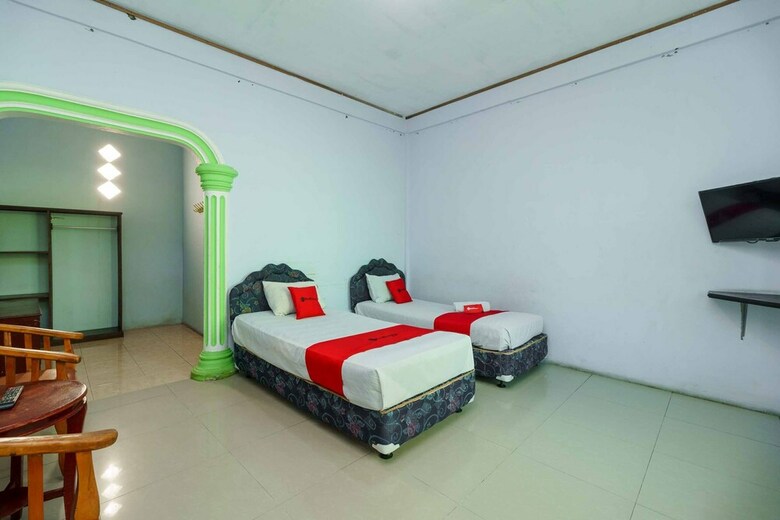 Reddoorz Syariah Hotel Enasti Berastagi