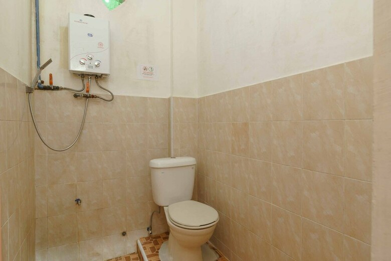 Reddoorz Syariah Hotel Enasti Berastagi