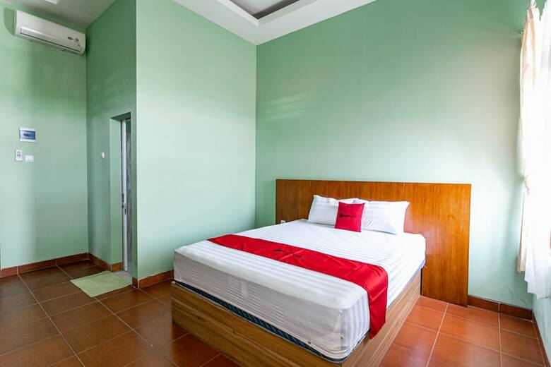 Hotel Reddoorz Near Puro Mangkunegaran