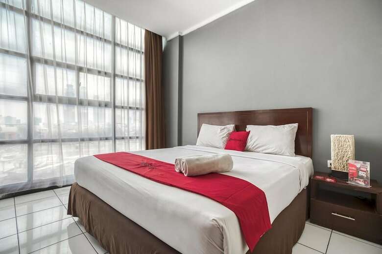 Hotel Reddoorz Plus @ Tanah Abang