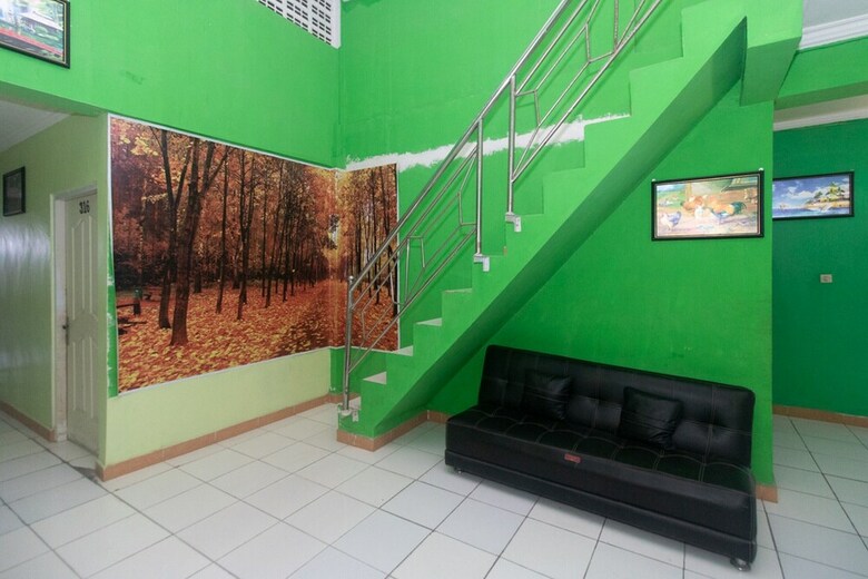 Hotel Reddoorz @ Frans Seda Kupang