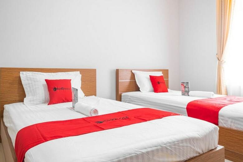 Hotel Reddoorz Near Siloam Karawaci 3