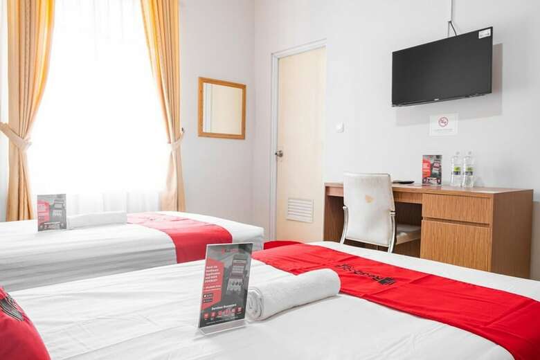 Hotel Reddoorz Near Siloam Karawaci 3