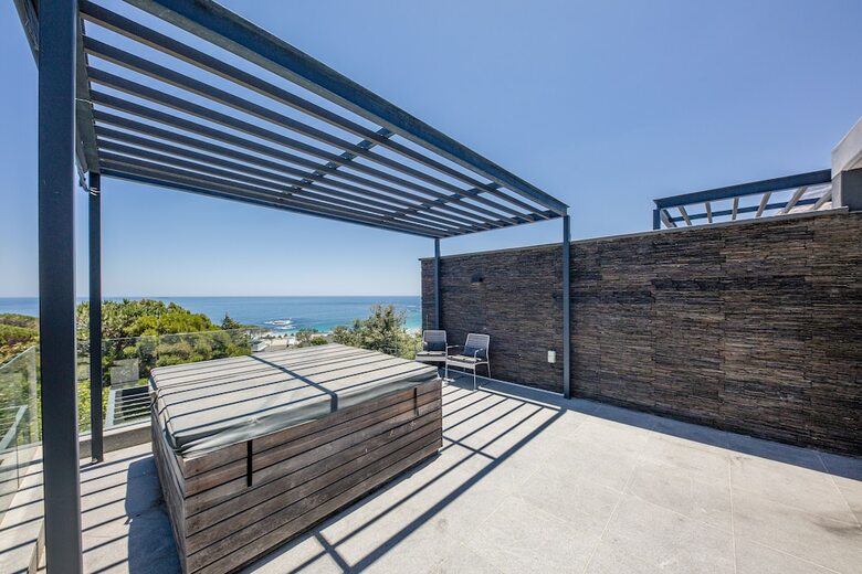 Villa Little Glen Views