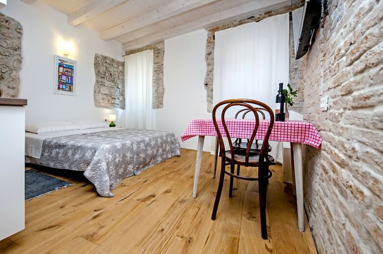 Apartamentos Casa Kaligari