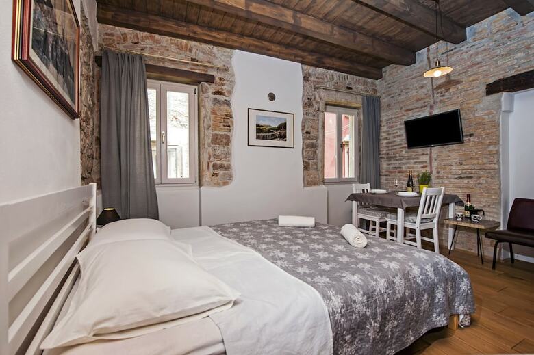 Apartamentos Casa Kaligari