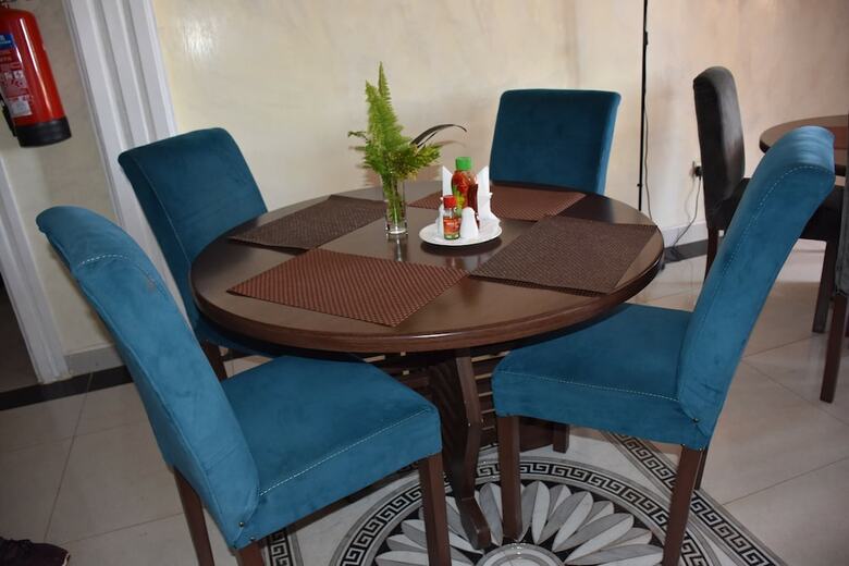 Hotel Pent House Inn Namugongo