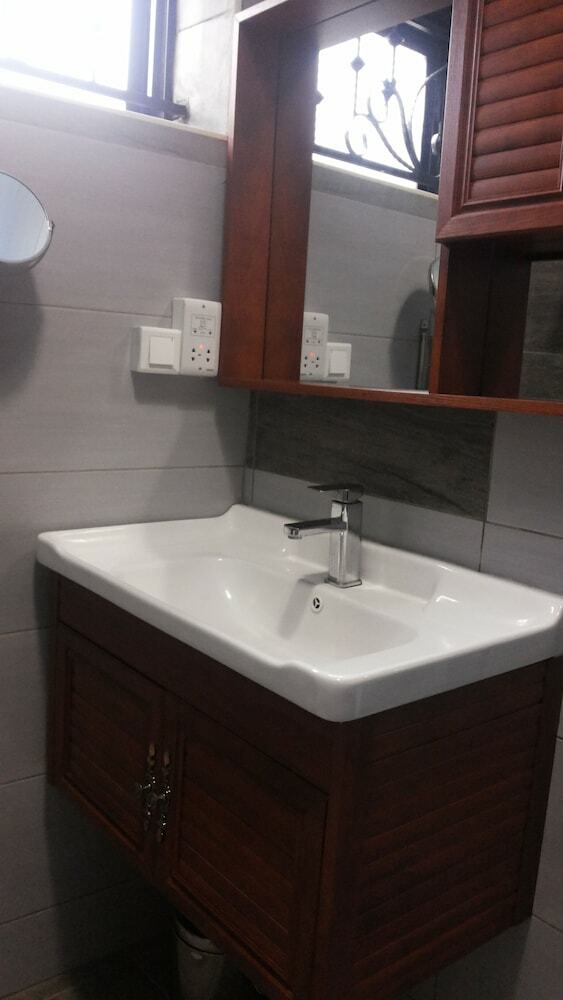 Hotel Pent House Inn Namugongo