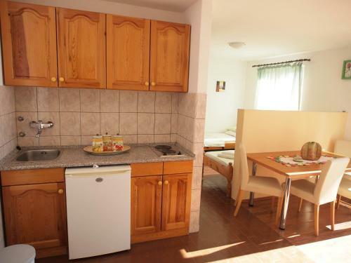 Apartments Adria