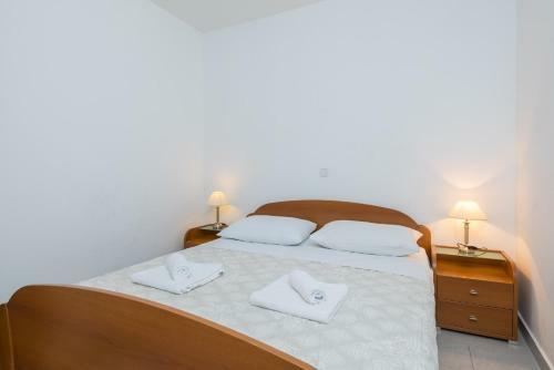 Apartments Maestral