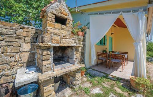 Holiday Home Oprtalj Krizisce