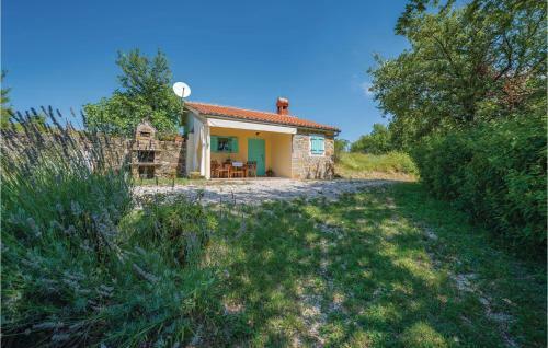Holiday Home Oprtalj Krizisce