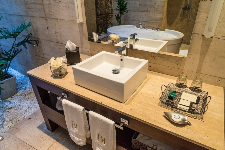 Hotel Lm A Luxury Boutique Hotel