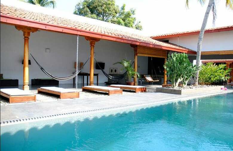 Los Patios Hotel