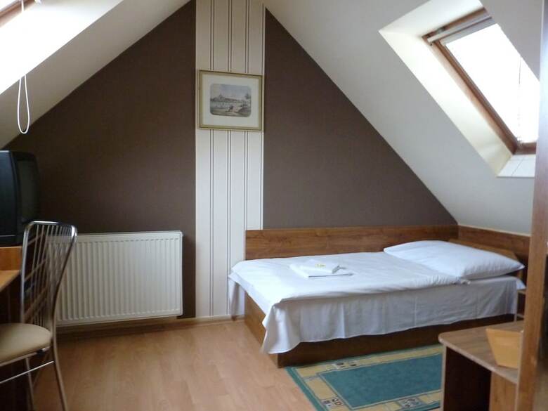 Hotel Penzi�n Tiberia