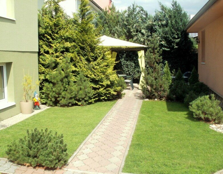 Hotel Penzi�n Tiberia