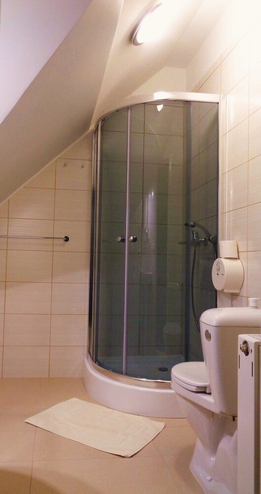 Hotel Penzi�n Tiberia