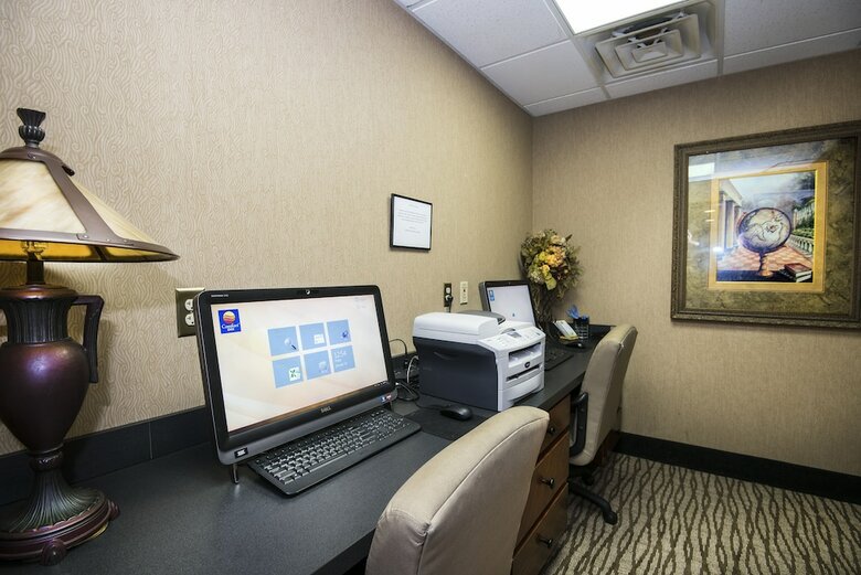 Hotel Comfort Inn & Suites