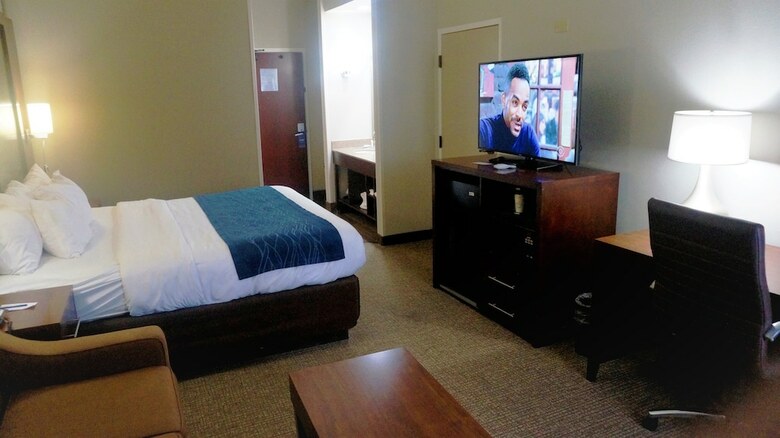 Hotel Comfort Inn & Suites