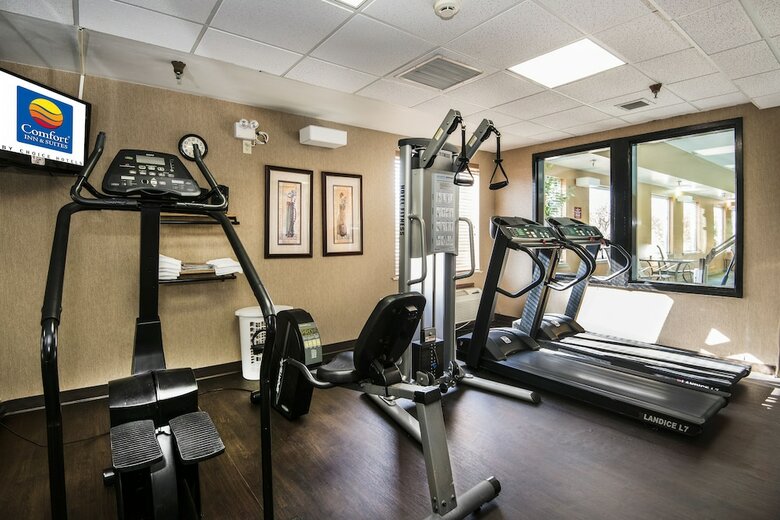 Hotel Comfort Inn & Suites