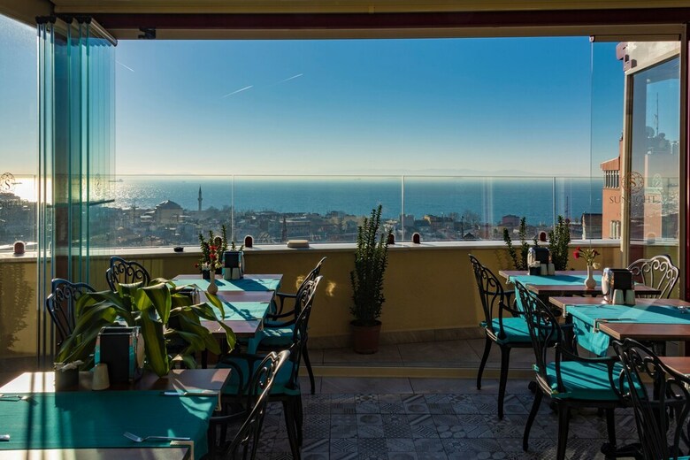 Sunlight Hotel