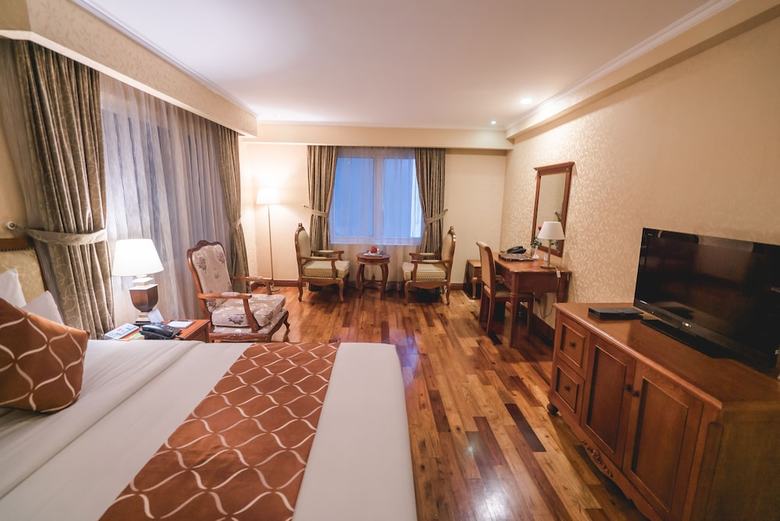 Grand Hotel Saigon