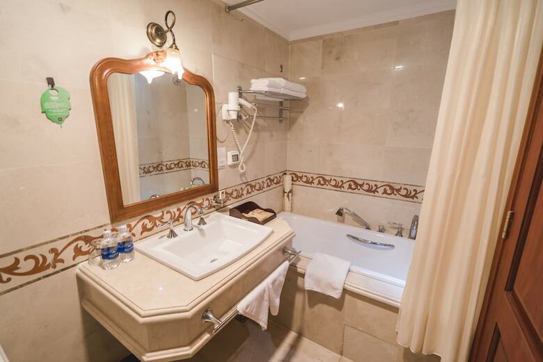 Grand Hotel Saigon