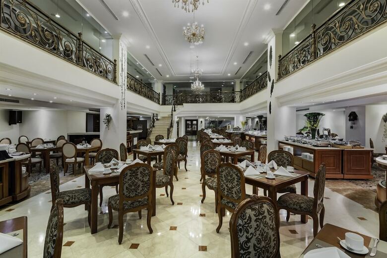 Grand Hotel Saigon