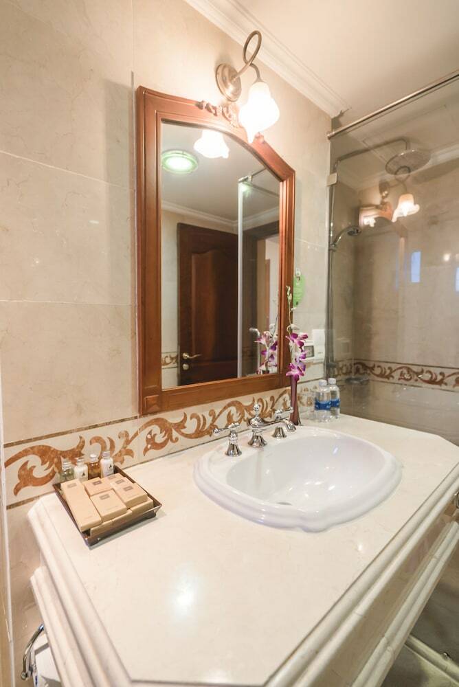 Grand Hotel Saigon