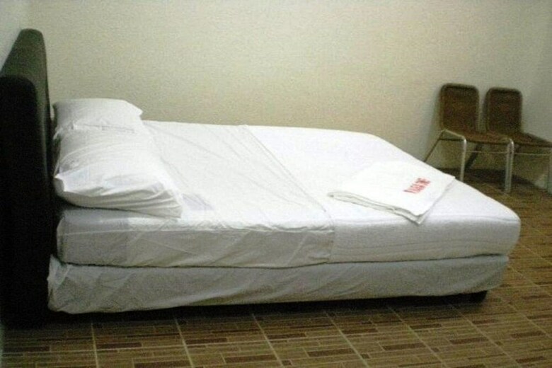 Oyo 89940 Menara One Hotel