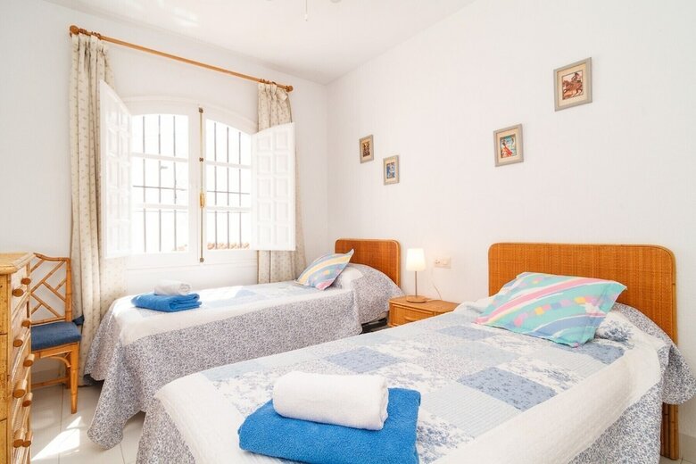 Los Pinos 23 Villas Casasol