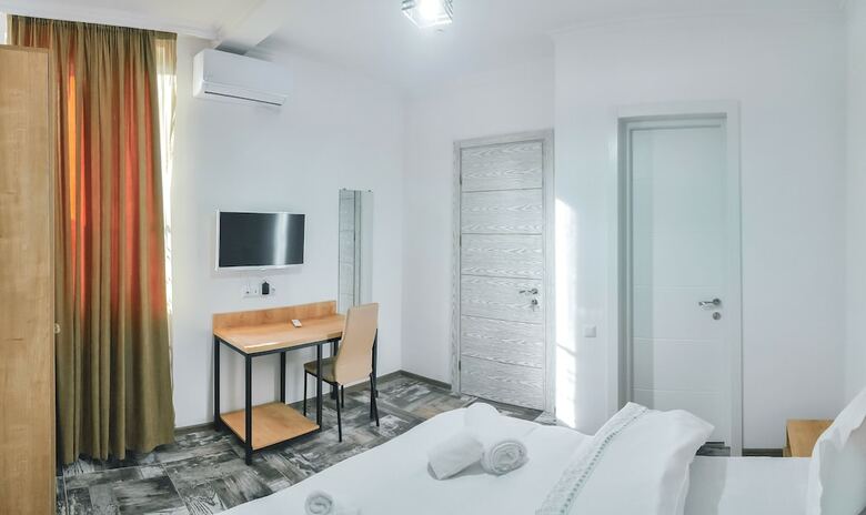 Hotel Westay