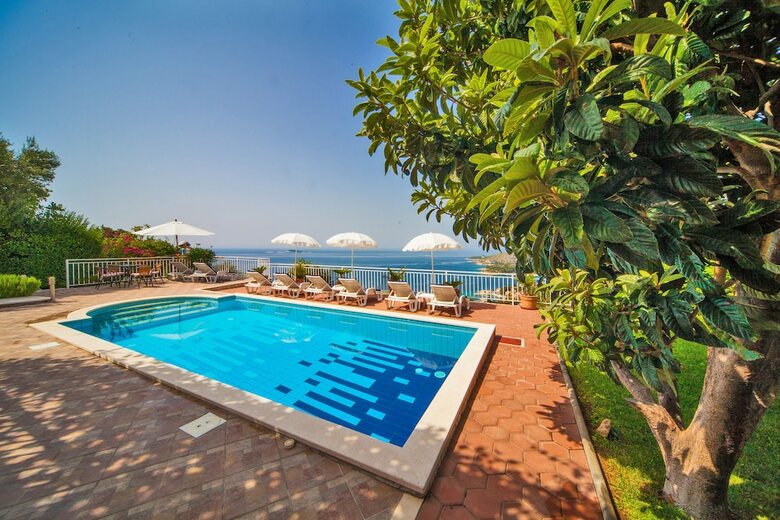 Villa Anamarija