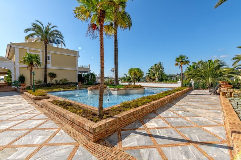 Apartamentos Solaga - Aloha Gardens